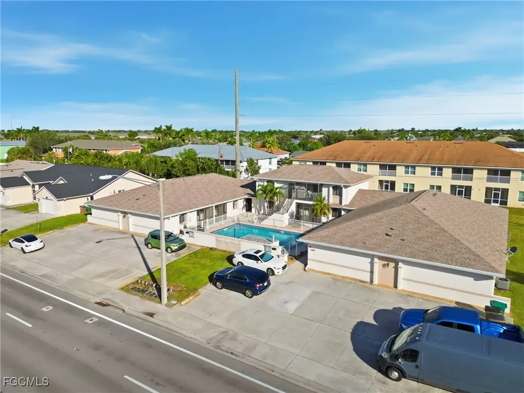 1113 Cape Coral Parkway W Cape Coral FL 33914