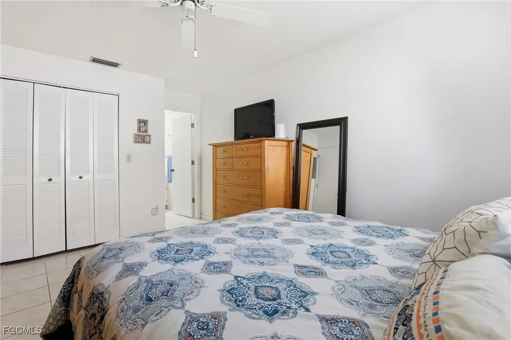 1113 Cape Coral Parkway W Cape Coral FL 33914