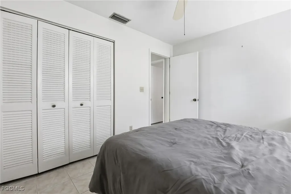 1113 Cape Coral Parkway W Cape Coral FL 33914