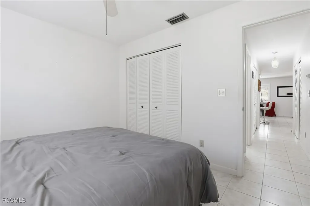 1113 Cape Coral Parkway W Cape Coral FL 33914