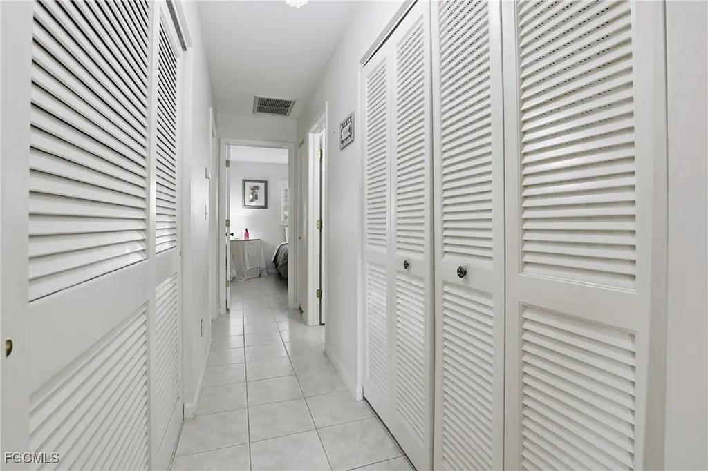 1113 Cape Coral Parkway W Cape Coral FL 33914