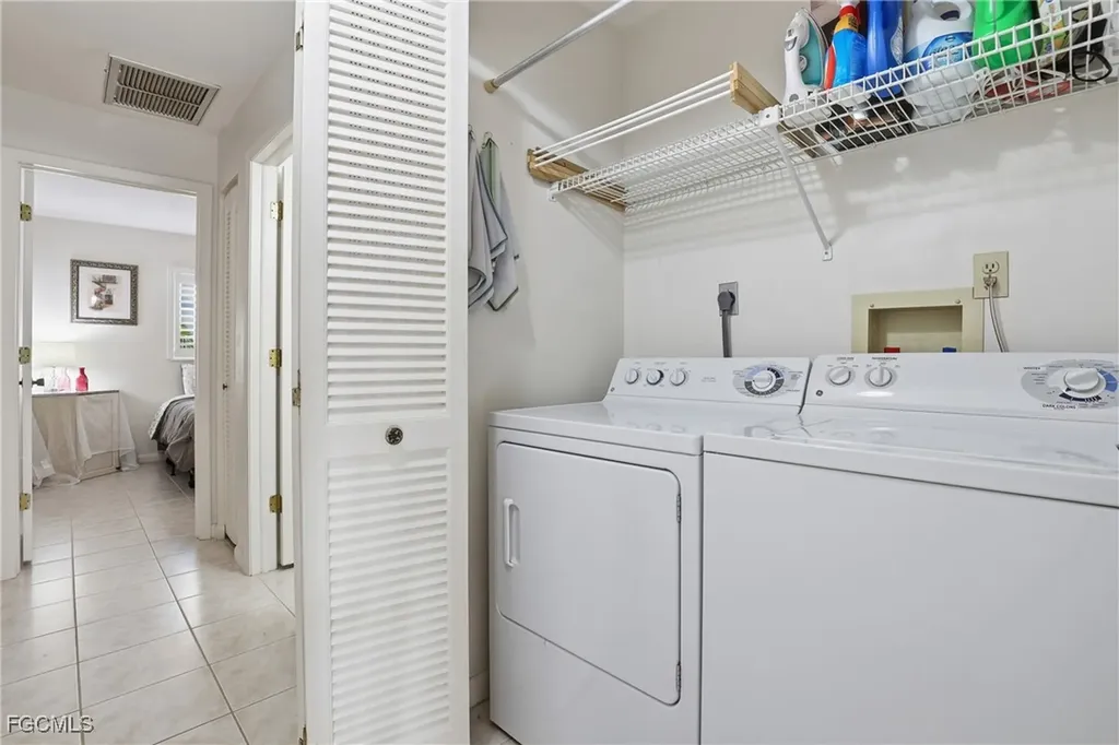 1113 Cape Coral Parkway W Cape Coral FL 33914