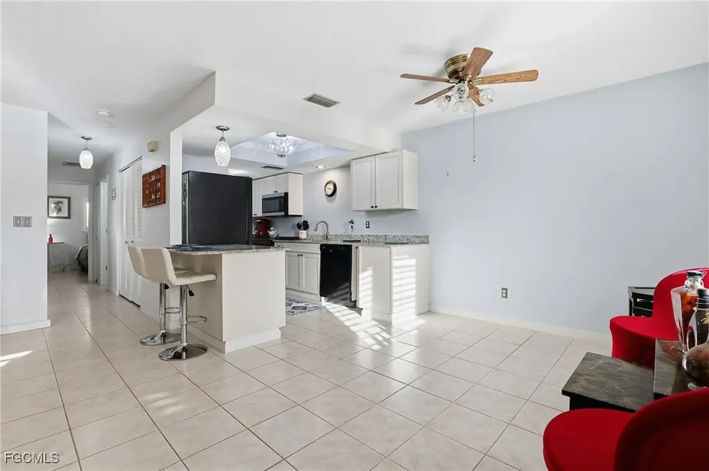 1113 Cape Coral Parkway W Cape Coral FL 33914