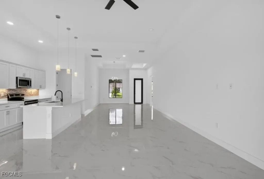 238 Narcissus Avenue S Lehigh Acres FL 33974