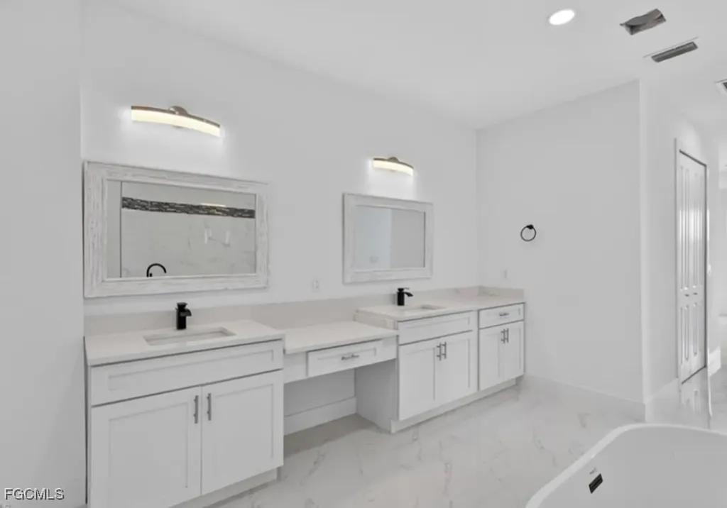 238 Narcissus Avenue S Lehigh Acres FL 33974