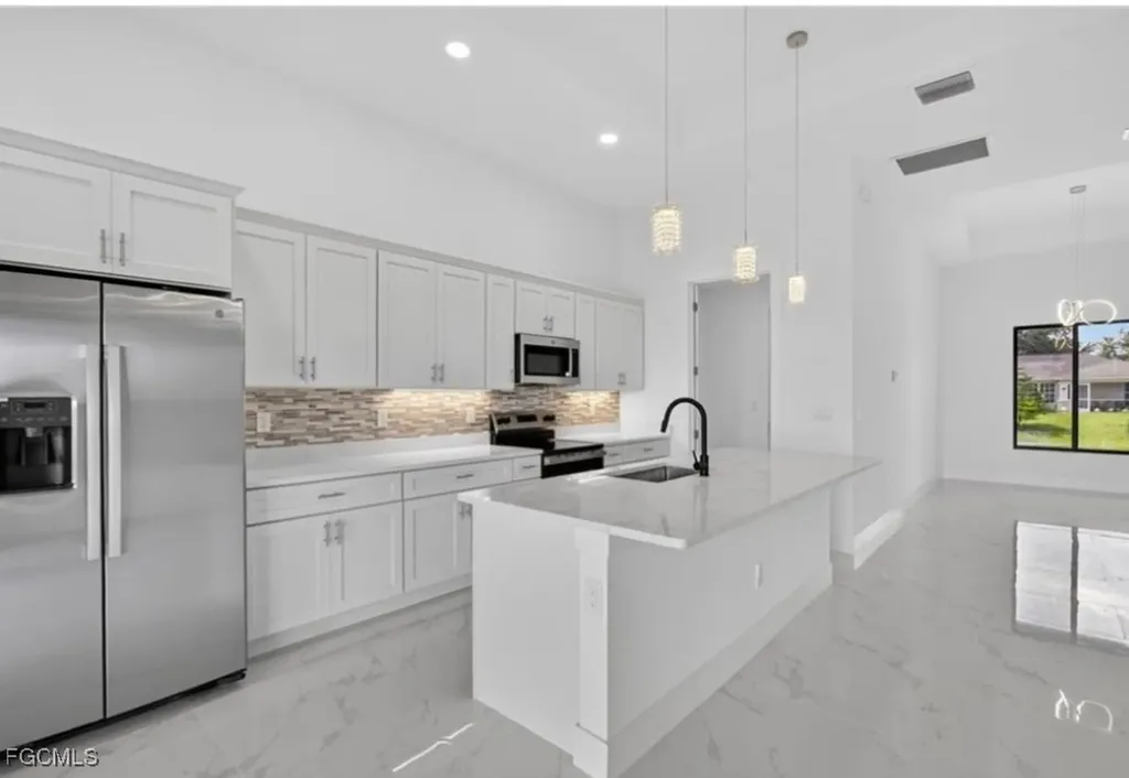 238 Narcissus Avenue S Lehigh Acres FL 33974
