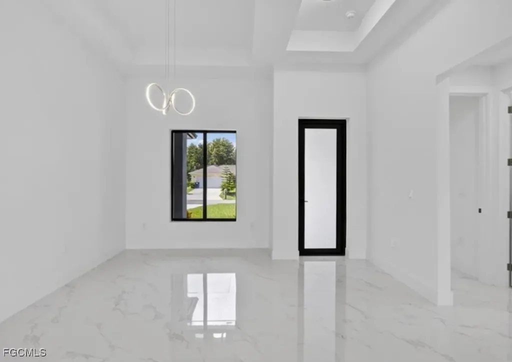238 Narcissus Avenue S Lehigh Acres FL 33974