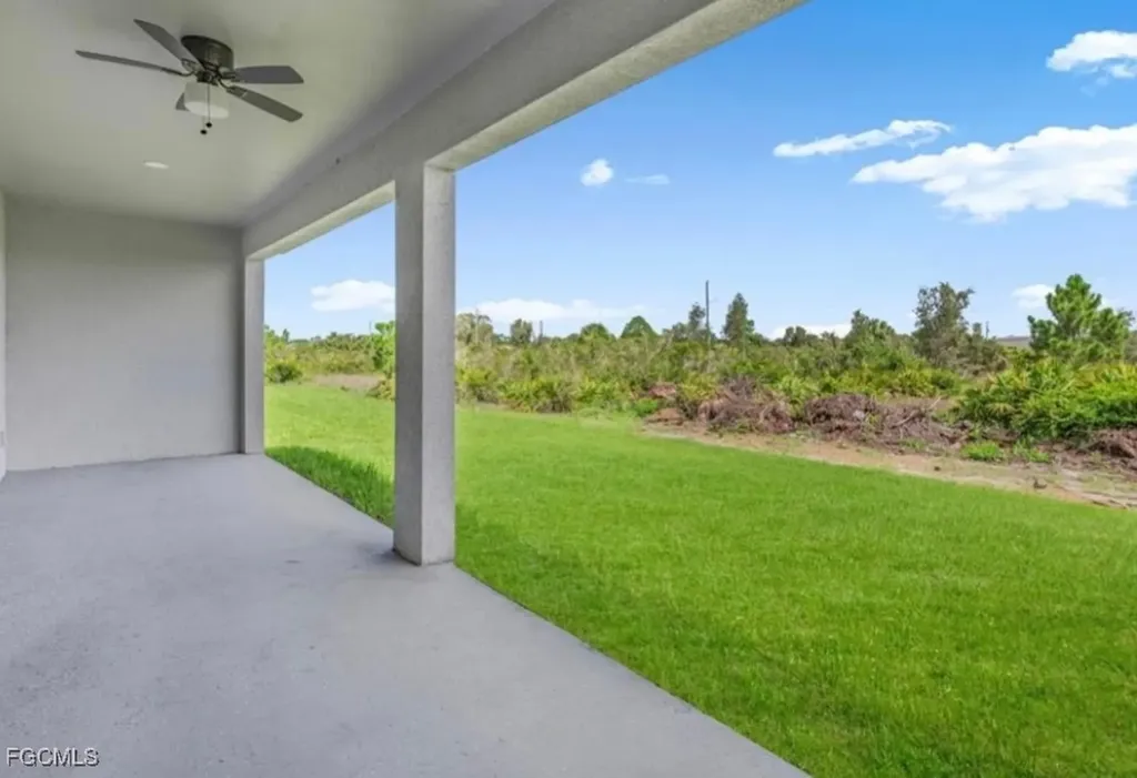 238 Narcissus Avenue S Lehigh Acres FL 33974