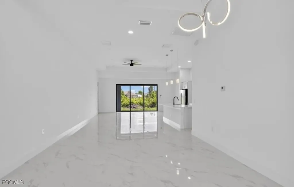 238 Narcissus Avenue S Lehigh Acres FL 33974