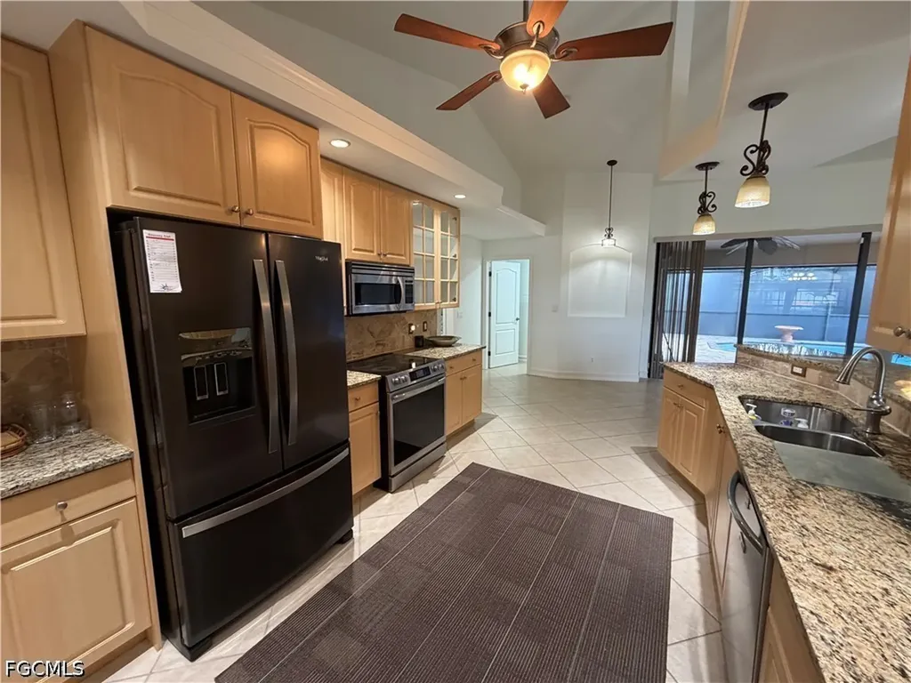 2614 SW 37th Street Cape Coral FL 33914