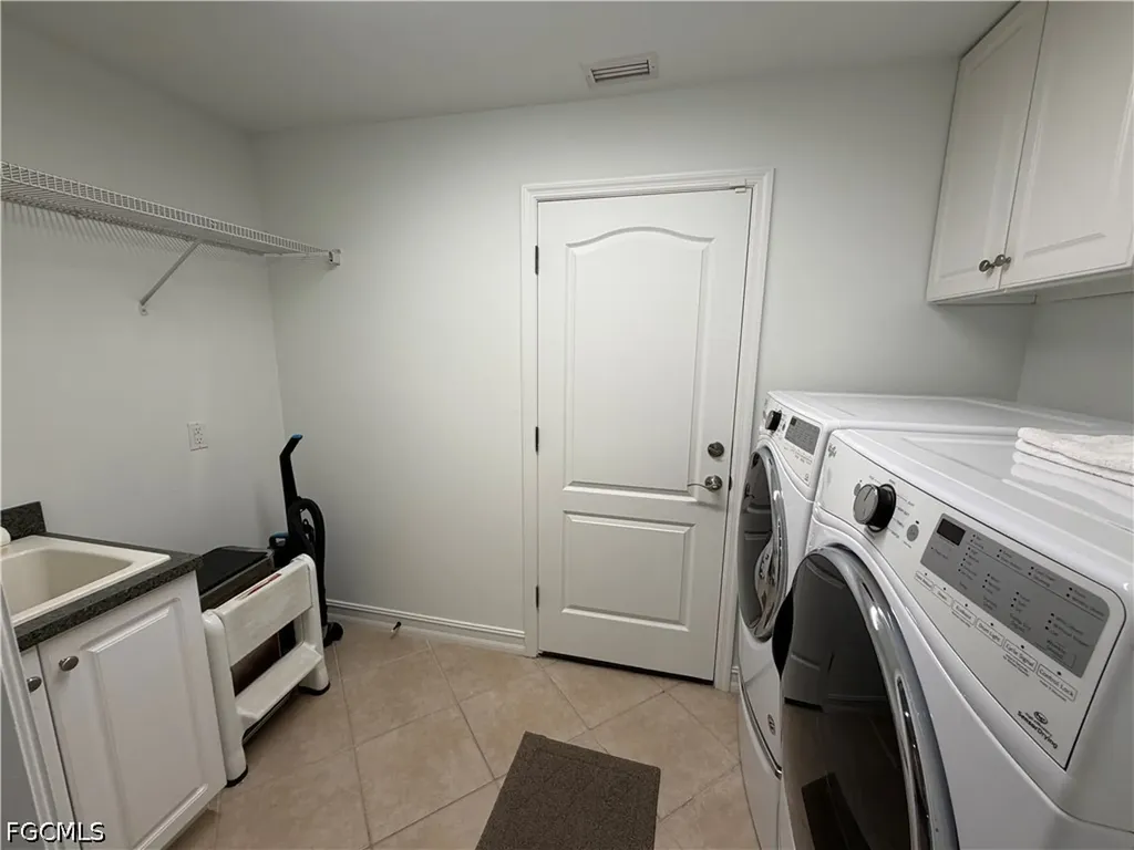 2614 SW 37th Street Cape Coral FL 33914