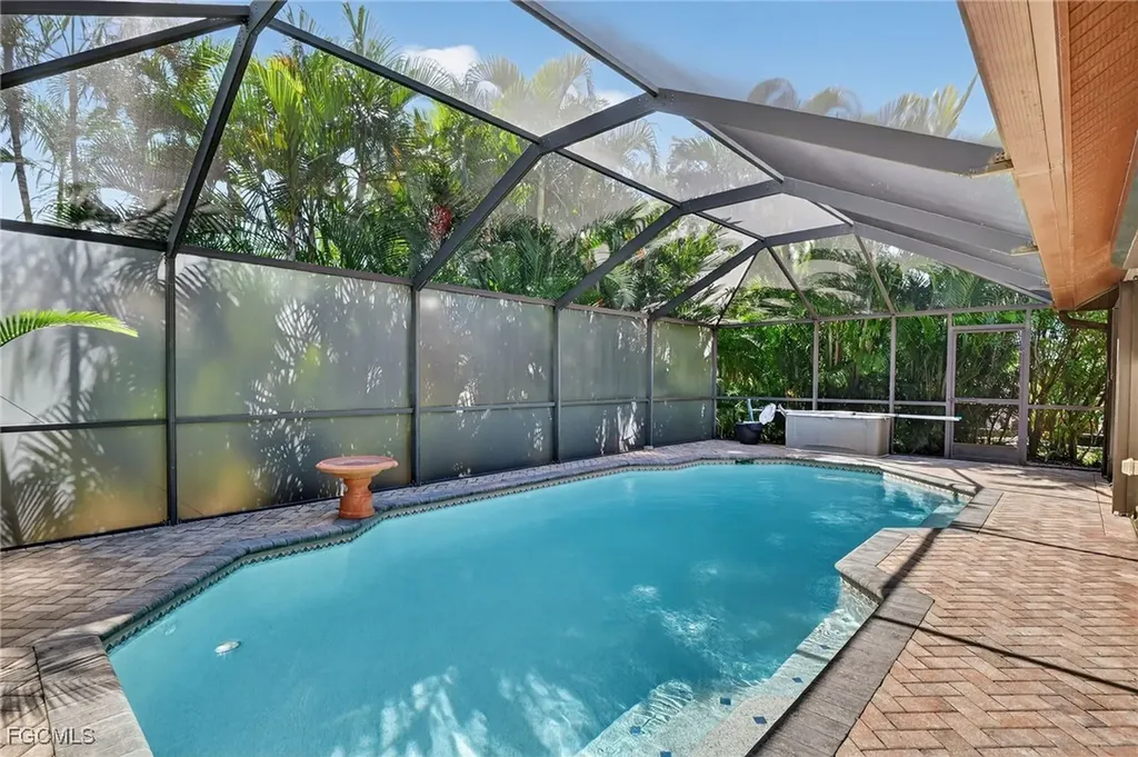 2614 SW 37th Street Cape Coral FL 33914