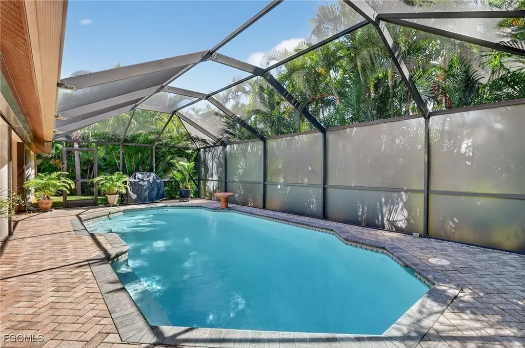 2614 SW 37th Street Cape Coral FL 33914