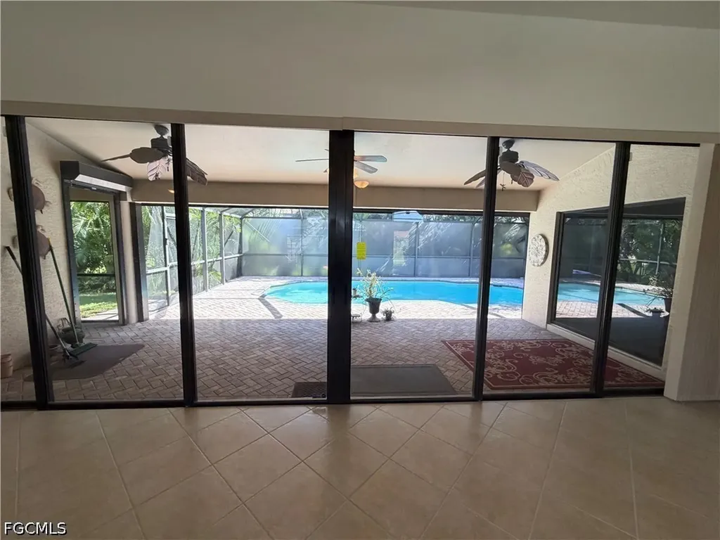 2614 SW 37th Street Cape Coral FL 33914