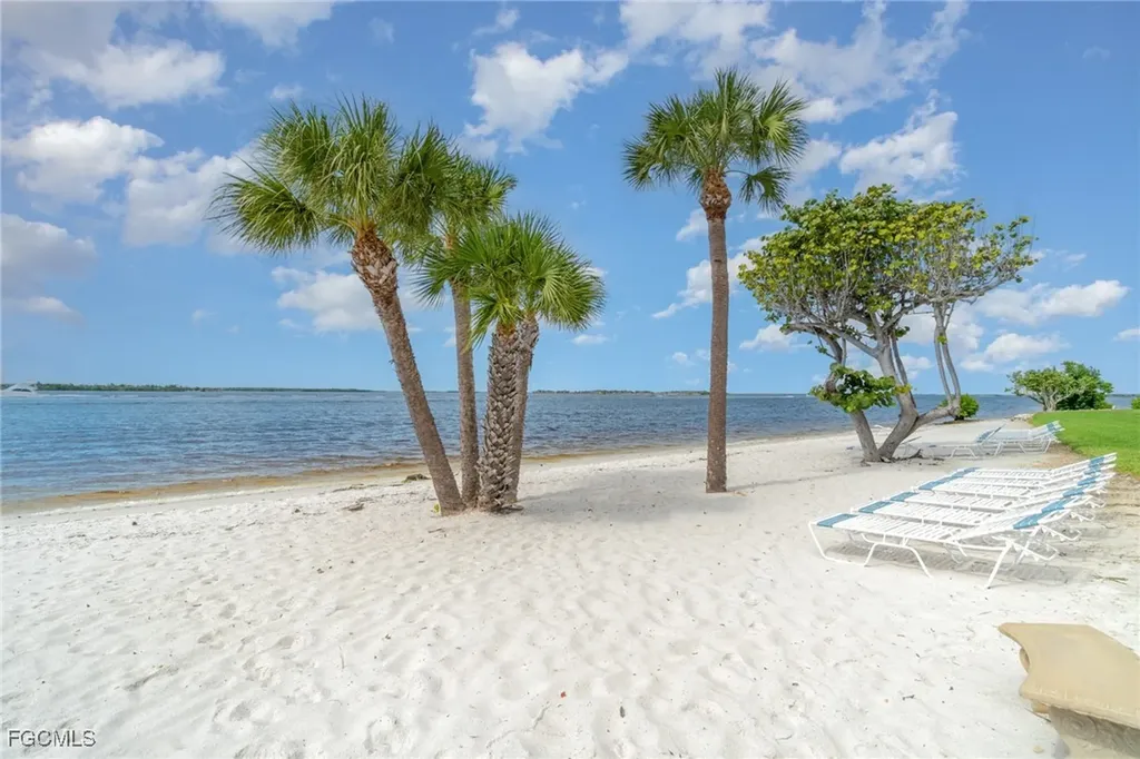 17080 Harbour Point Drive Fort Myers FL 33908