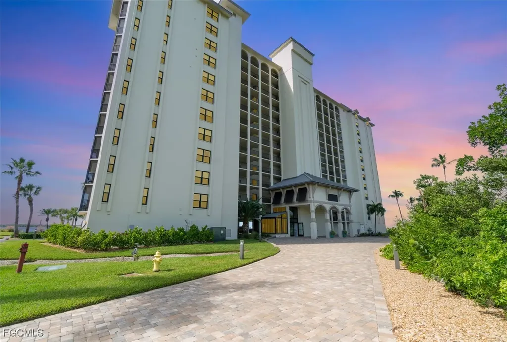 17080 Harbour Point Drive Fort Myers FL 33908