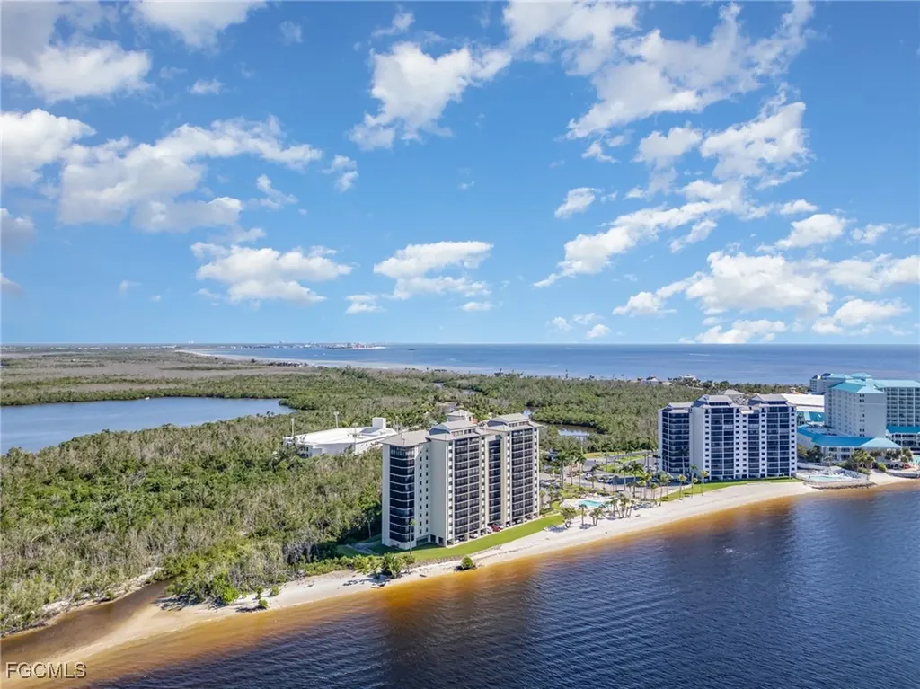 17080 Harbour Point Drive Fort Myers FL 33908