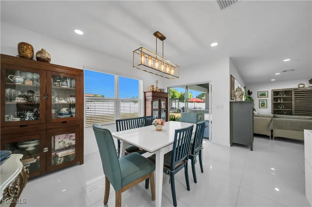 221 SW 21st Terrace Cape Coral FL 33991