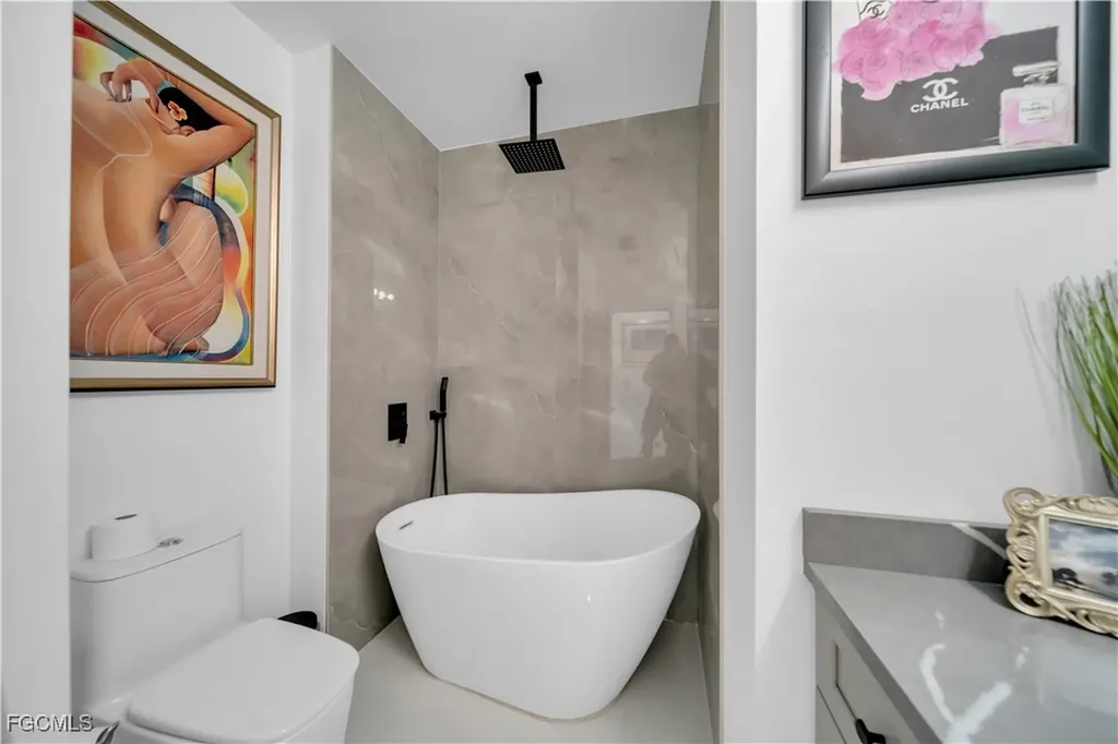 221 SW 21st Terrace Cape Coral FL 33991