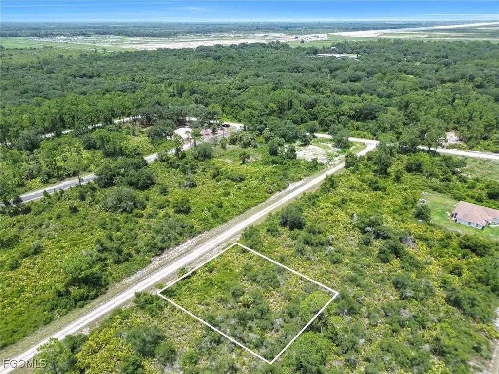 4222 E 29th Street Alva FL 33920