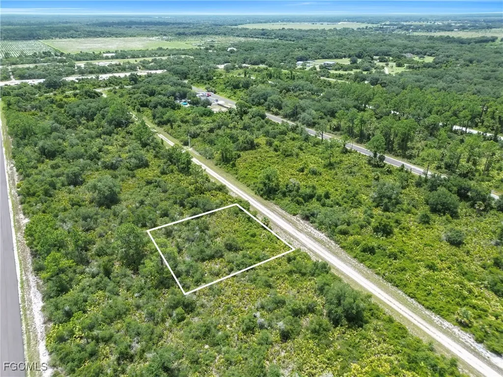 4222 E 29th Street Alva FL 33920