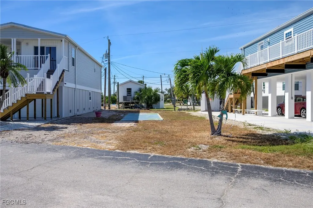 52 Oyster Bay Lane Fort Myers Beach FL 33931
