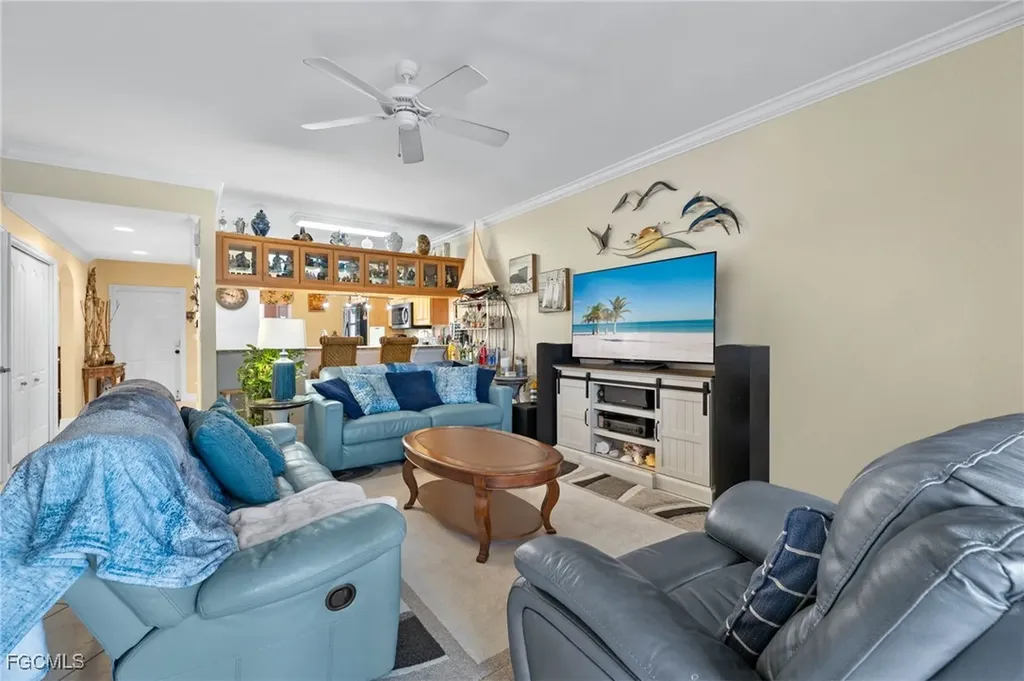 4566 SE 5th Place Cape Coral FL 33904