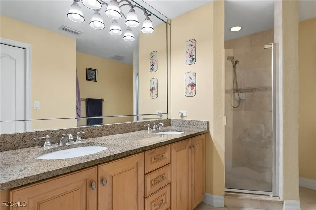 4566 SE 5th Place Cape Coral FL 33904