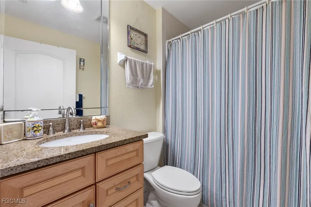 4566 SE 5th Place Cape Coral FL 33904