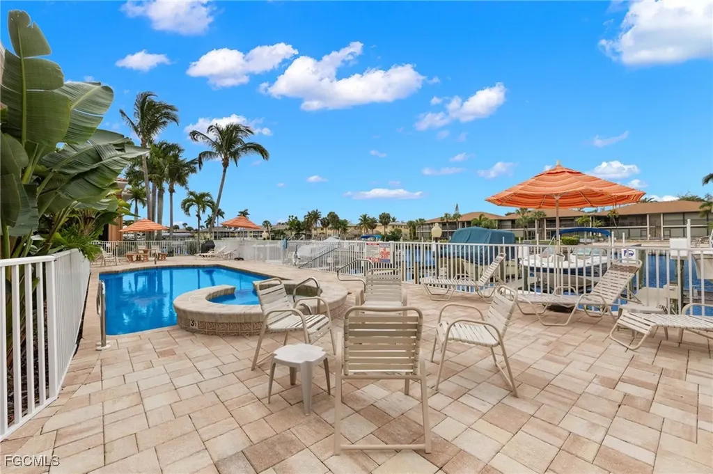 4566 SE 5th Place Cape Coral FL 33904