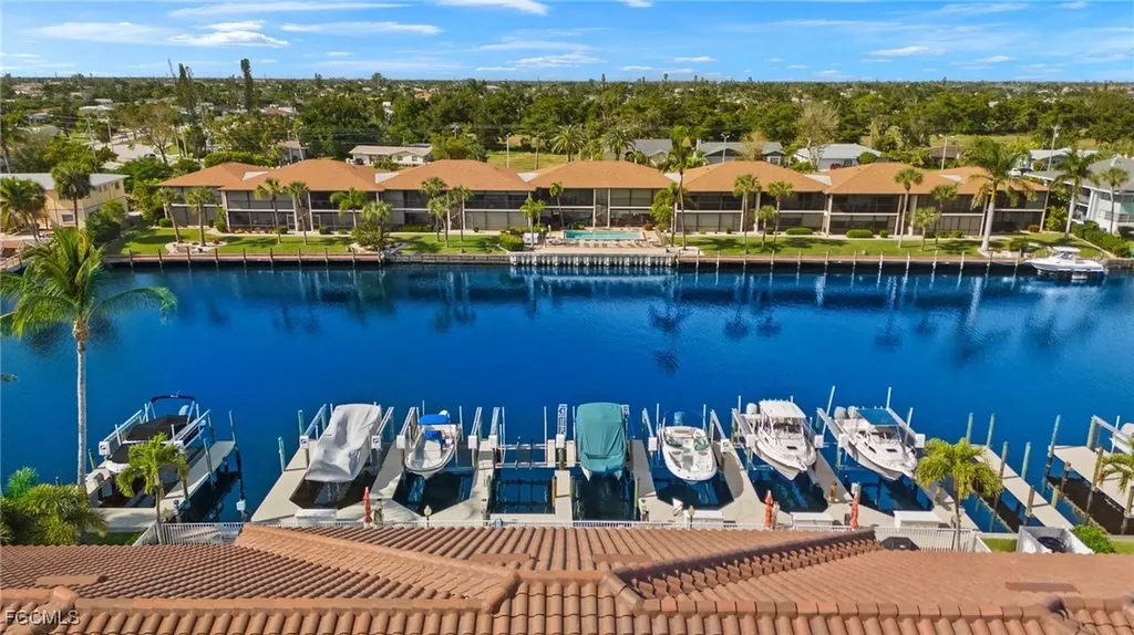 4566 SE 5th Place Cape Coral FL 33904