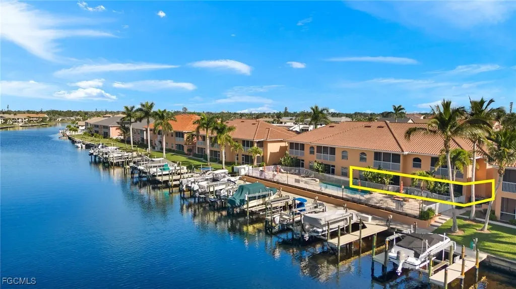 4566 SE 5th Place Cape Coral FL 33904