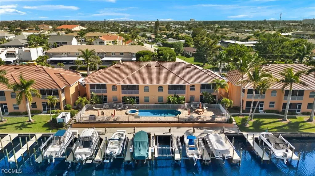 4566 SE 5th Place Cape Coral FL 33904