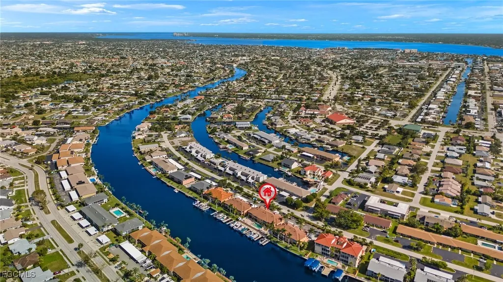 4566 SE 5th Place Cape Coral FL 33904