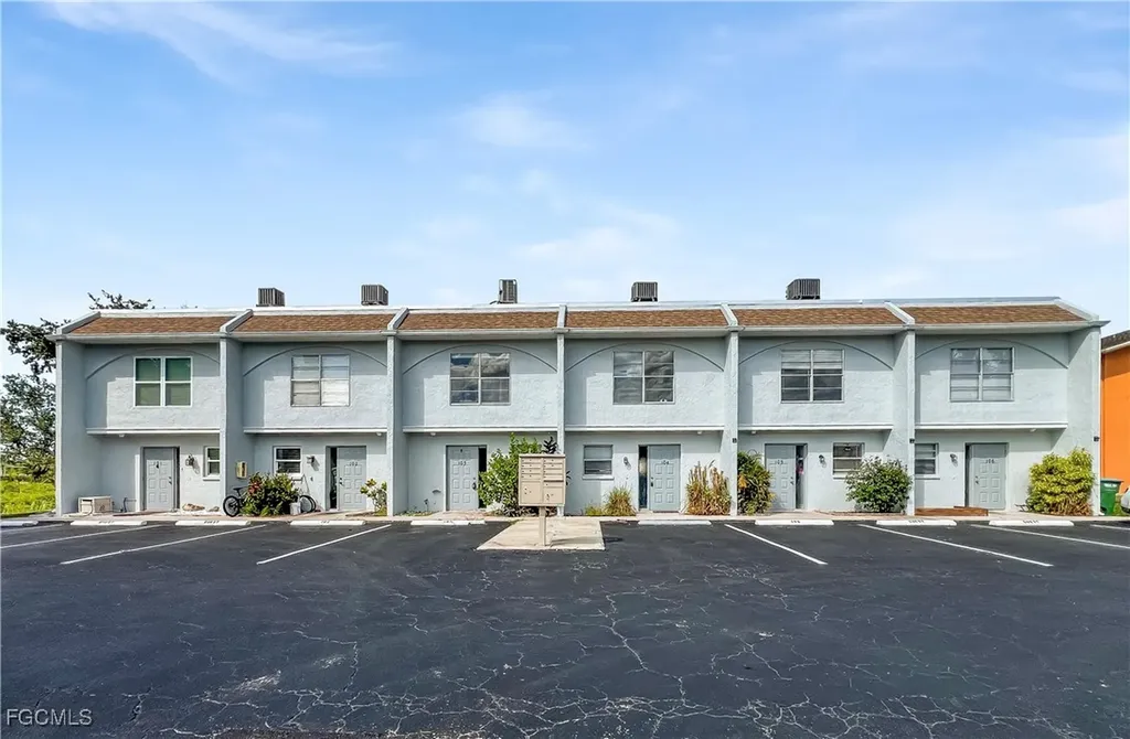 1123 SW 48th Terrace Cape Coral FL 33914