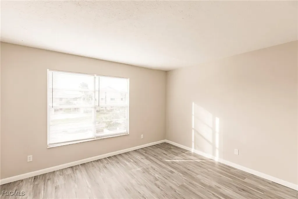 1123 SW 48th Terrace Cape Coral FL 33914