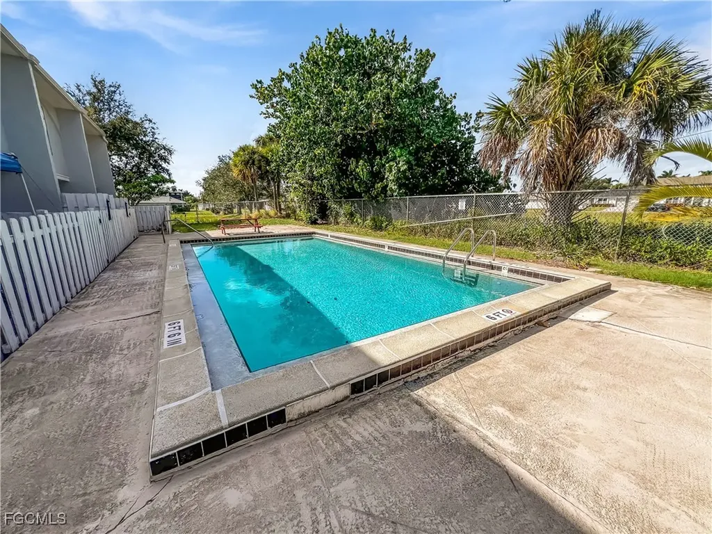 1123 SW 48th Terrace Cape Coral FL 33914