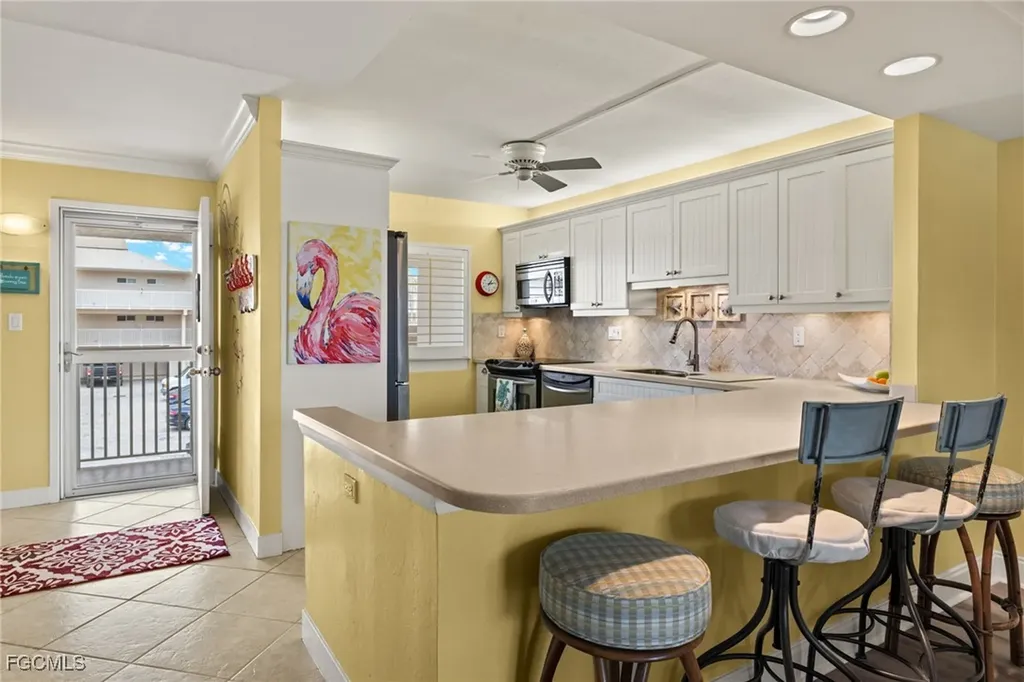 200 Periwinkle Way Sanibel FL 33957