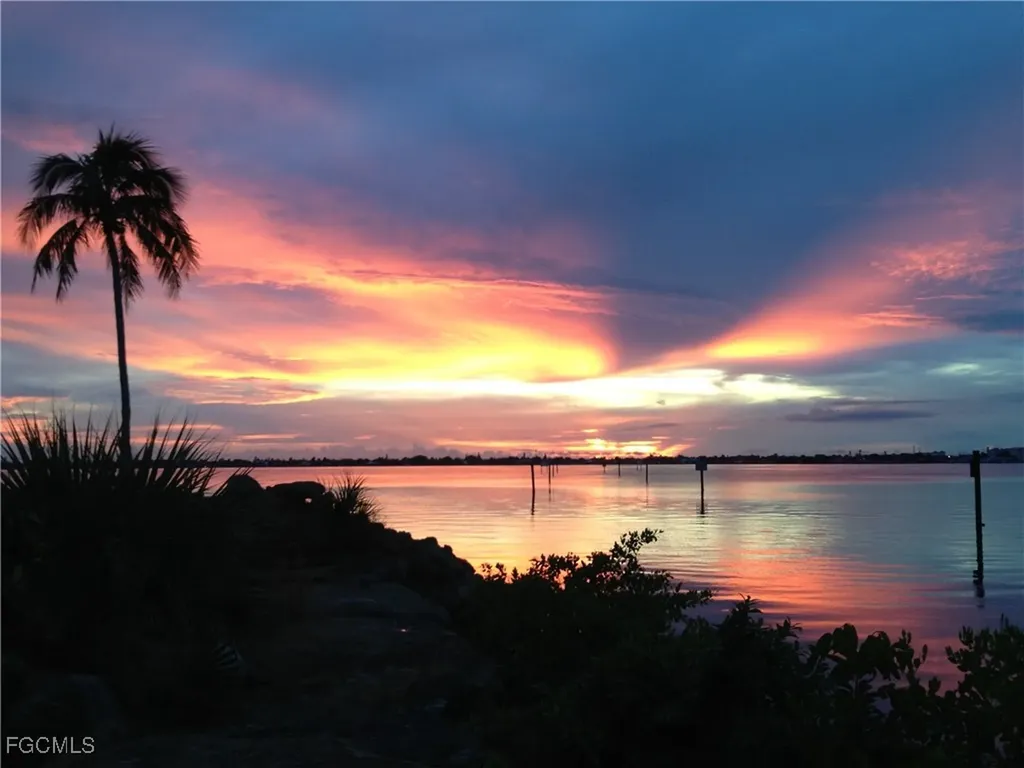 5260 S Landings Drive Fort Myers FL 33919