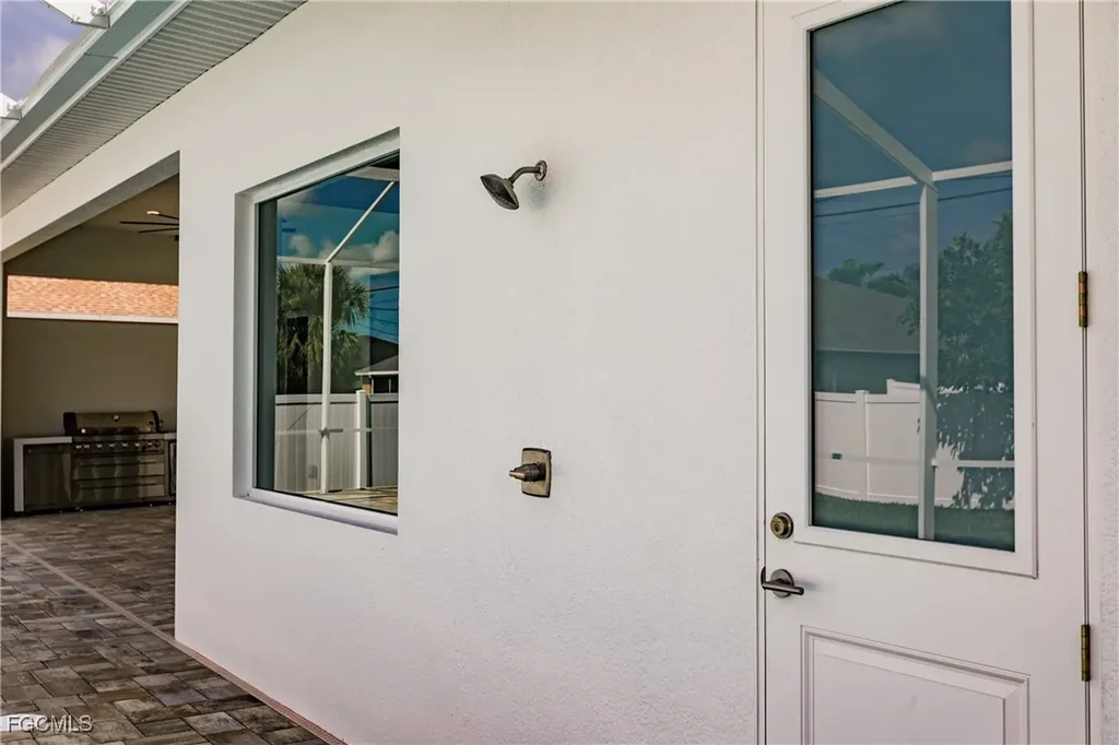4000 SW 16th Place Cape Coral FL 33914