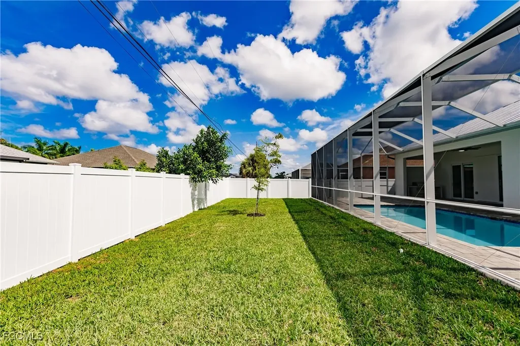 4000 SW 16th Place Cape Coral FL 33914