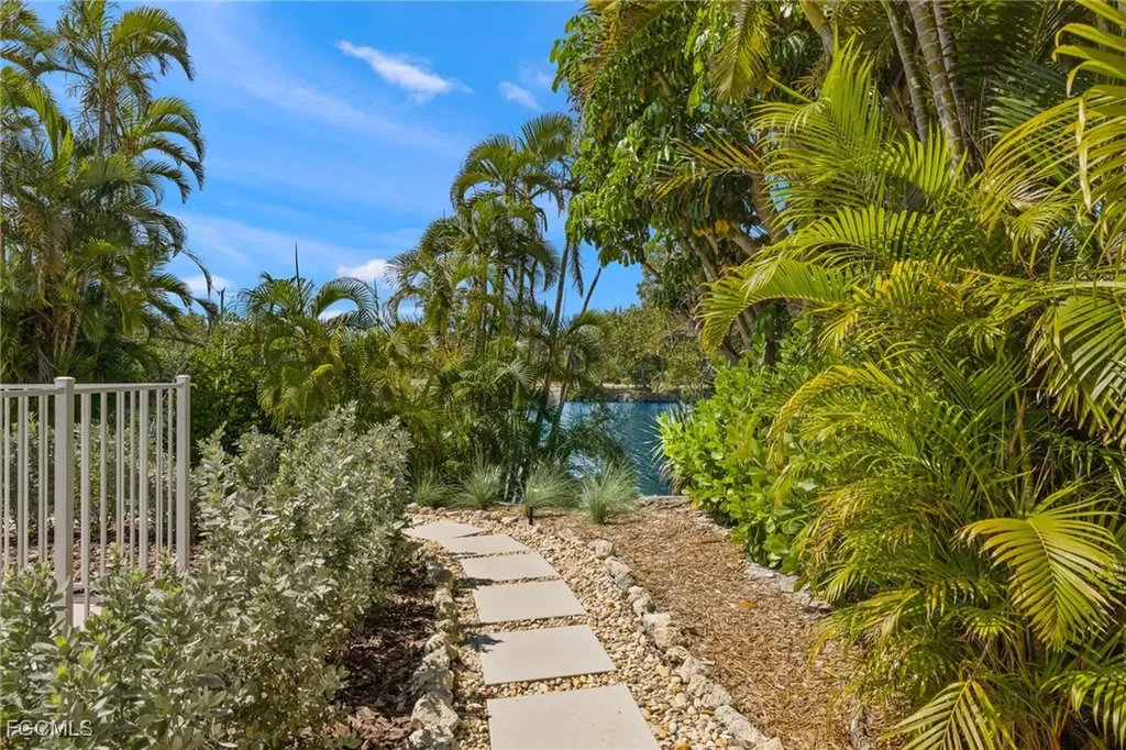 1293 Par View Drive Sanibel FL 33957