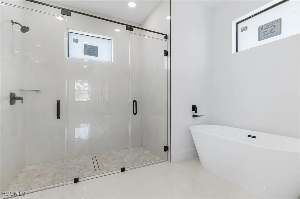 1143 NW 27th Place Cape Coral FL 33993