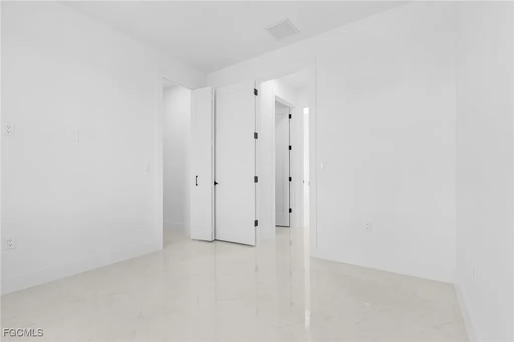 1143 NW 27th Place Cape Coral FL 33993