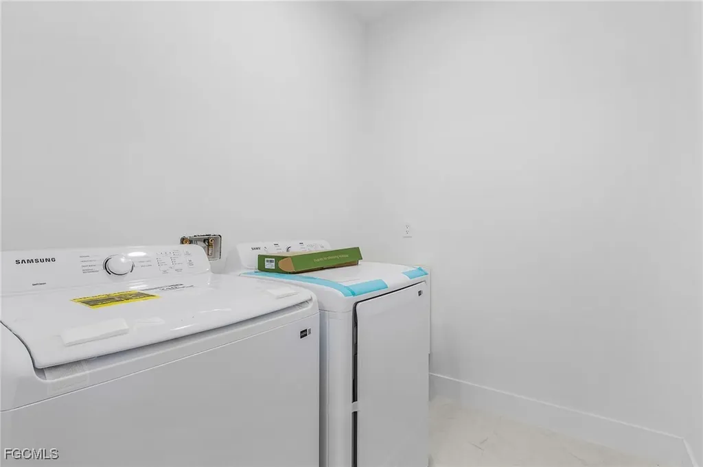 1143 NW 27th Place Cape Coral FL 33993