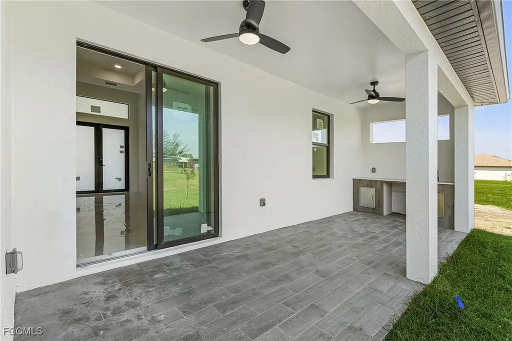 1143 NW 27th Place Cape Coral FL 33993