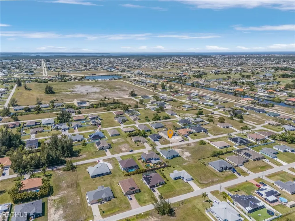 1143 NW 27th Place Cape Coral FL 33993