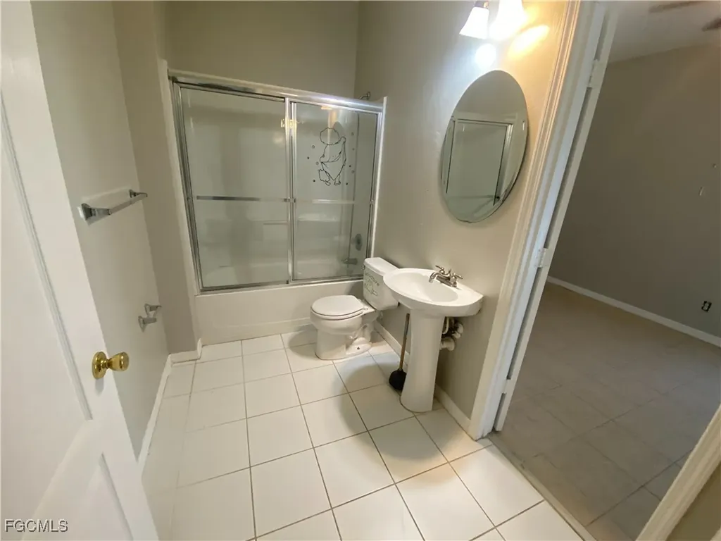1806 NW 21st Place Cape Coral FL 33993