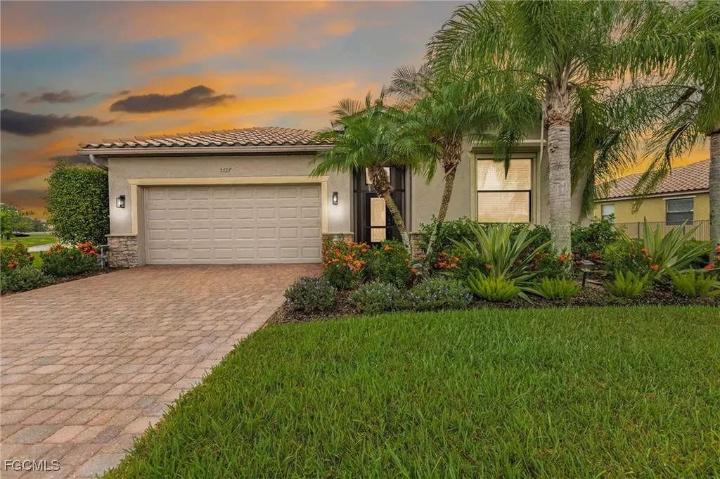2727 Via Piazza Loop Fort Myers FL 33905