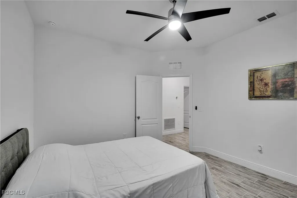 513 NW 3rd Lane Cape Coral FL 33993